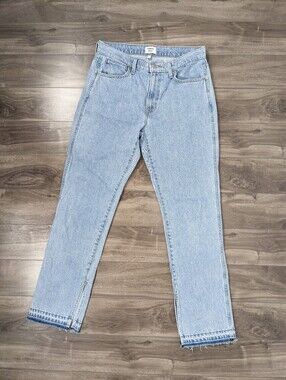 Aritzia Sunday Best Women's Jeans Straight Leg size 8 100% cotton Light Wash
